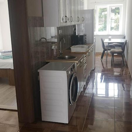 Apartments Kalajzic ปูชิสชา ภายนอก รูปภาพ