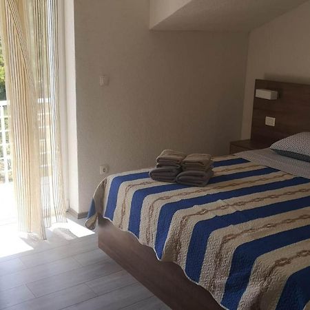 Apartments Kalajzic ปูชิสชา ห้อง รูปภาพ