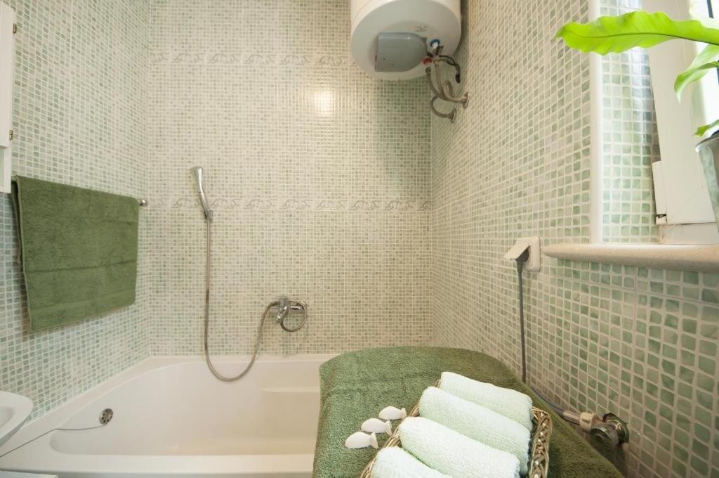 Apartments Kalajzic ปูชิสชา ภายนอก รูปภาพ