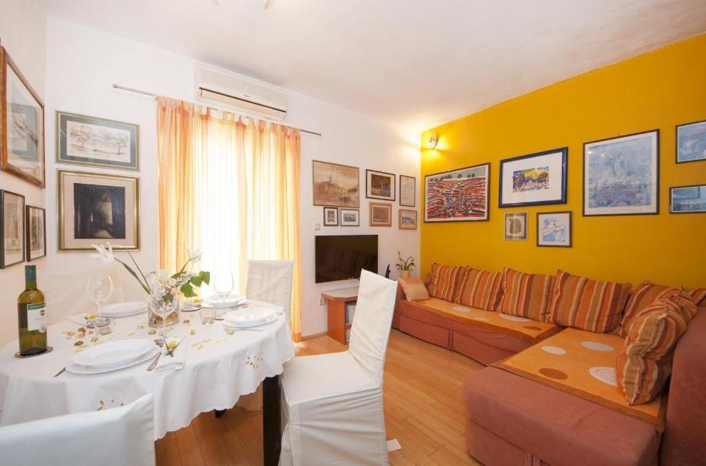 Apartments Kalajzic ปูชิสชา ห้อง รูปภาพ